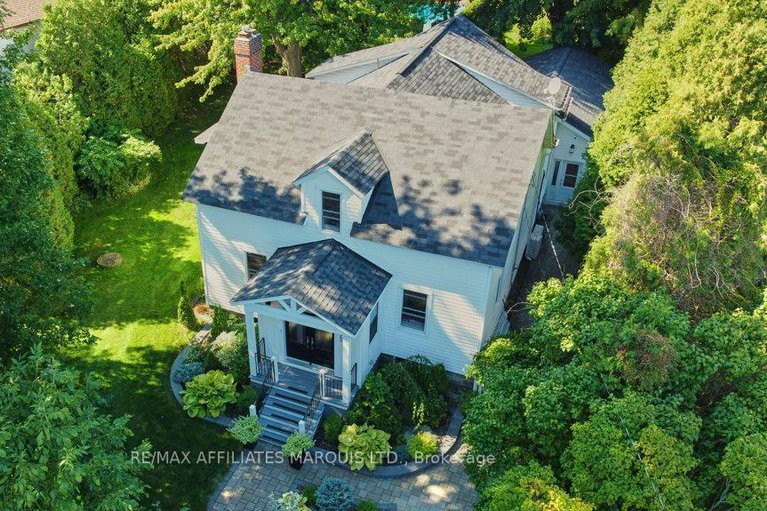 29089623/20369-old-montreal-road/lancaster/south-glengarry/ontario/K0C2C0_23