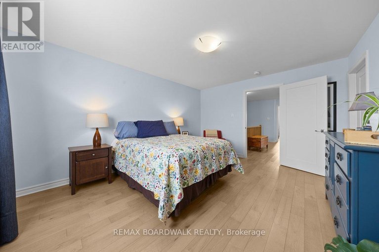 29602214/823-reaume-street/mississippi-mills-ramsay-twp/mississippi-mills/ontario/K0A1A0_18