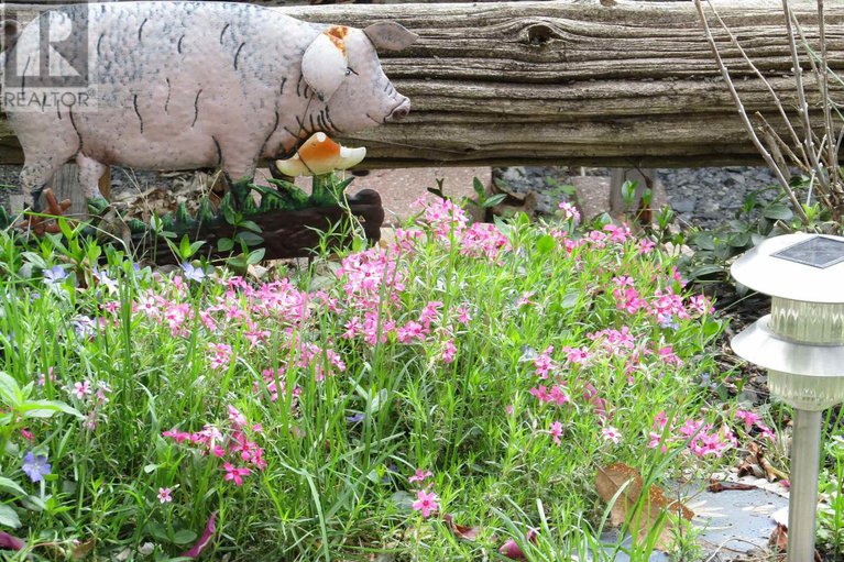 29405878/176-windhurst-drive/barrhaven-east/ottawa/ontario/K2G6J4_35