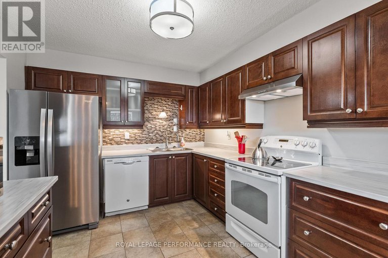 28967483/unit-407-200-lafontaine-avenue/vanier/ottawa/ontario/K1L8K8_7