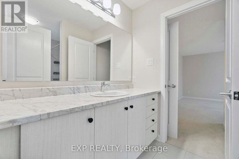 28534992/181-lynn-coulter-street/half-moon-bay/ottawa/ontario/K2J7C2_19