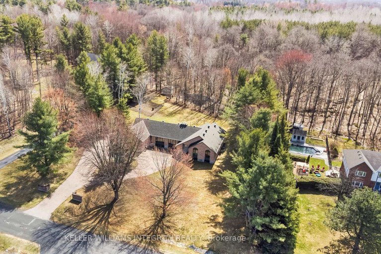 28227468/108-margaret-anne-drive/huntley-ward-south-east/ottawa/ontario/K0A1L0_4