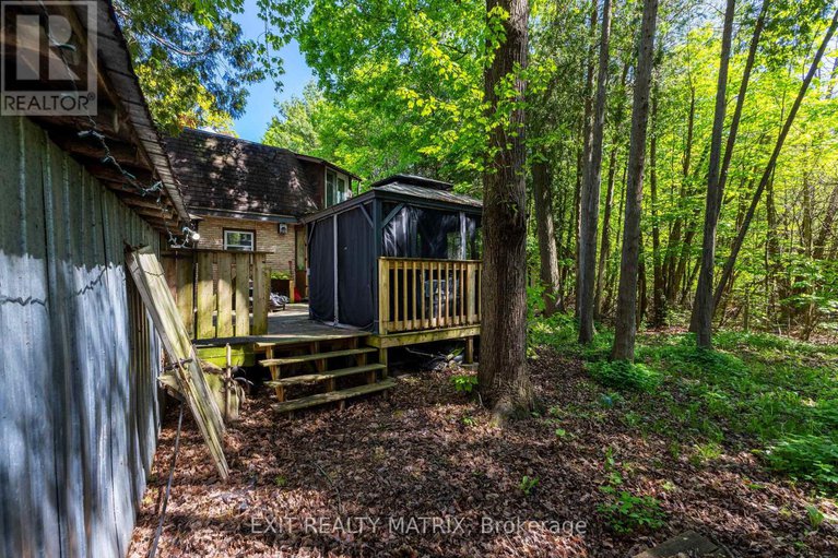 28384633/7962-parkway-road/osgoode-twp-north-of-reg-rd-6/ottawa/ontario/K0A2P0_21