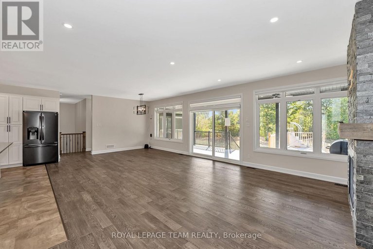 29134371/2500-kearns-way/osgoode-twp-north-of-reg-rd-6/ottawa/ontario/K4P1R9_12