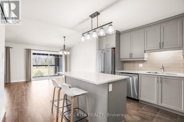 28577157/282-306-masters-lane/town-of-rockland/clarence-rockland/ontario/K4K0L3_15