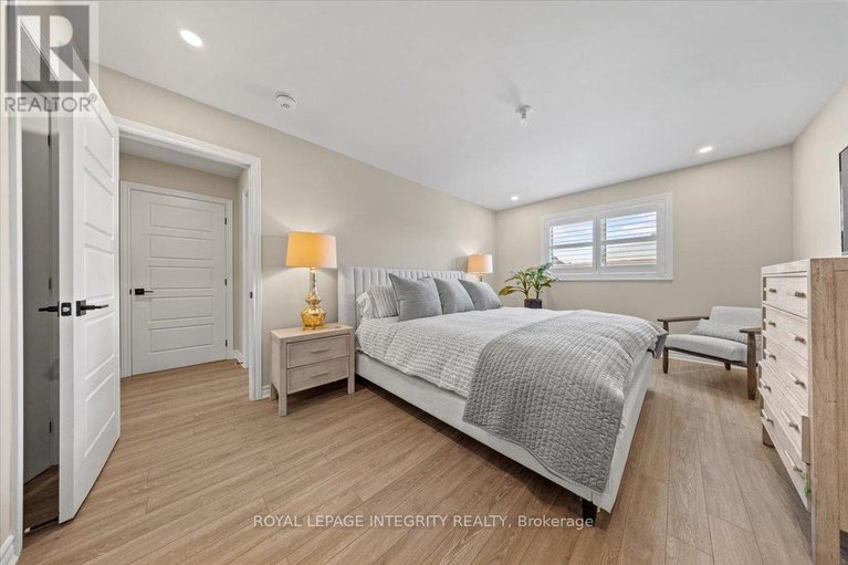 28608346/355-crossway-terrace/stittsville-north/ottawa/ontario/K2S2Z3_31