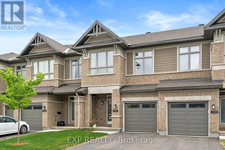 28505158/750-miikana-road/blossom-parkkemp-parkfindlay-creek/ottawa/ontario/K1X0H6_3