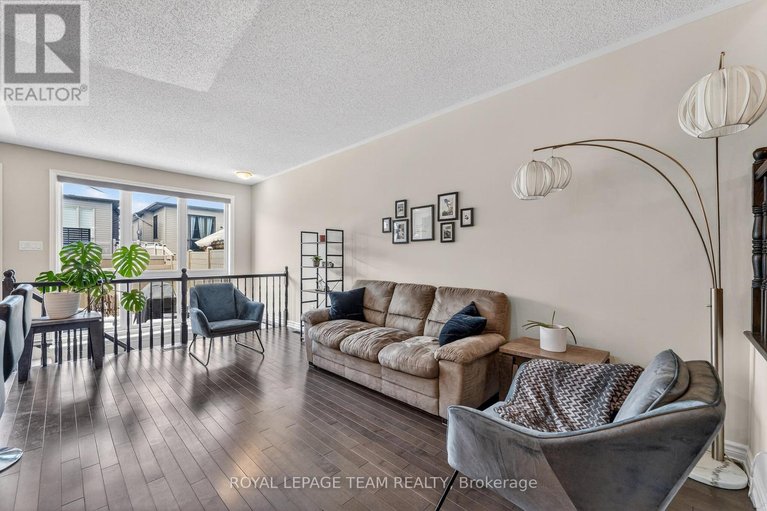 29608871/1214-cavallo-street/stittsville-south/ottawa/ontario/K2S0Z4_18
