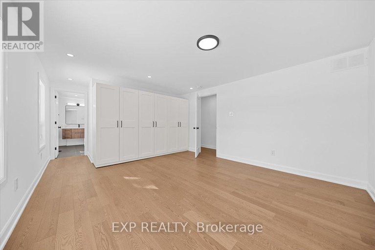 29377335/41-qualicum-street/bruce-farmgraham-parkqualicumbellands/ottawa/ontario/K2H7H3_32