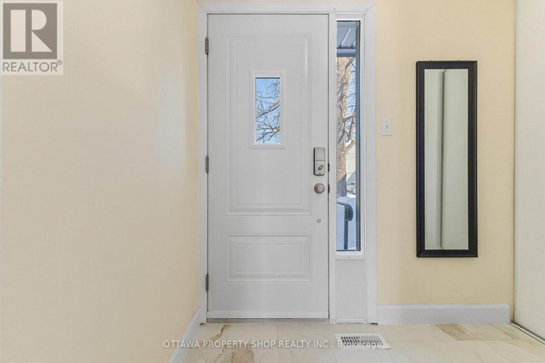 29416956/d-20-benlea-drive/tanglewood/ottawa/ontario/K2G4A8_3