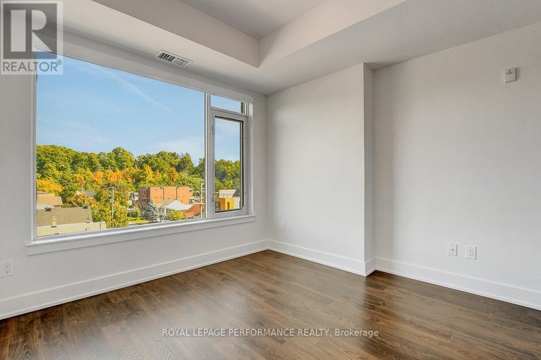 28861929/413-7-marquette-avenue/vanier/ottawa/ontario/K1L8A7_12