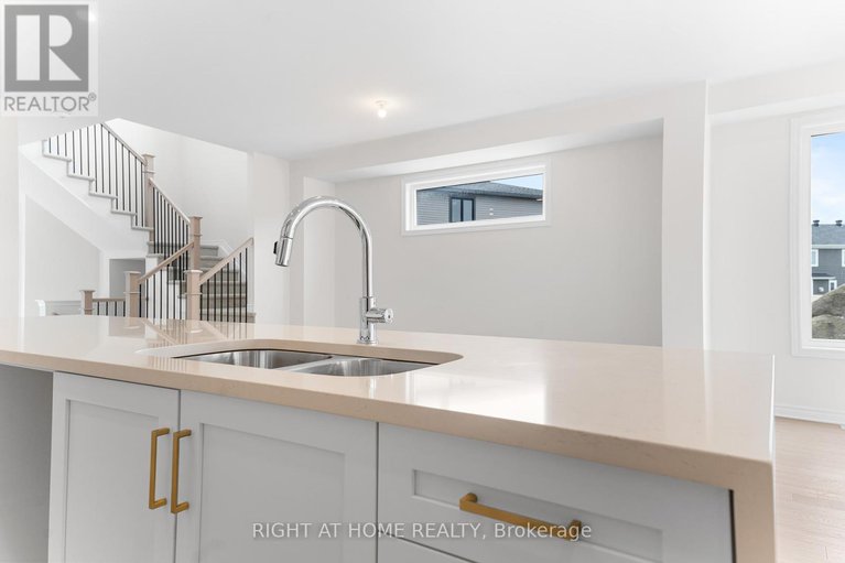 28522012/118-lumen-place/orleans-village/ottawa/ontario/K1W0S9_20