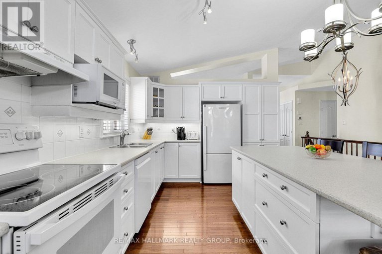 29392516/165-granite-court/emerald-meadowstrailwest/ottawa/ontario/K2M0A3_9