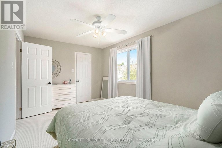 28847386/43-roblyn-way/barrhaven-east/ottawa/ontario/K2G5Z5_16