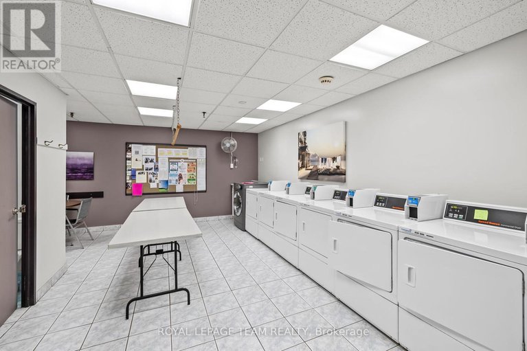 28377334/1607-158b-mcarthur-avenue/vanier/ottawa/ontario/K1L8C9_21