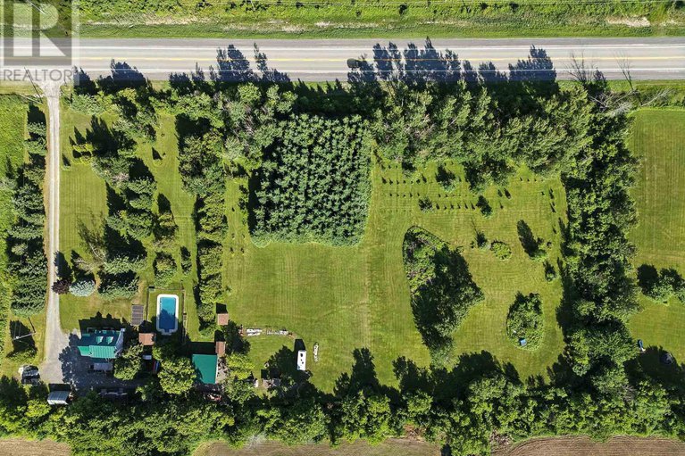 28525895/7800-34-highway/vankleek-hill/champlain/ontario/K0B1R0_36
