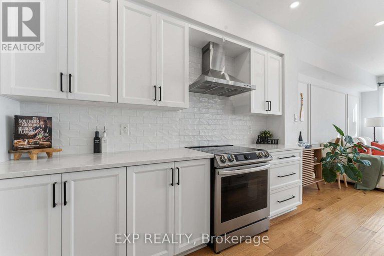 29307483/838-clapham-terrace/stittsville-south/ottawa/ontario/K2S2N8_10