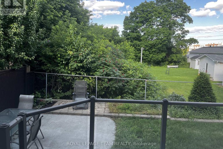 29421780/6302-sablewood-place/chapel-hill/ottawa/ontario/K1C7M6_47