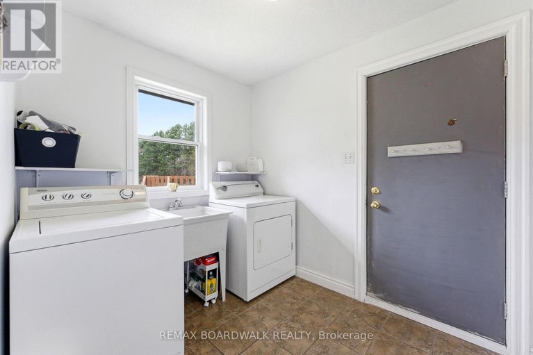 29674449/1671-oneill-road/north-grenville-twp-kemptville-south/north-grenville/ontario/K0G1S0_27