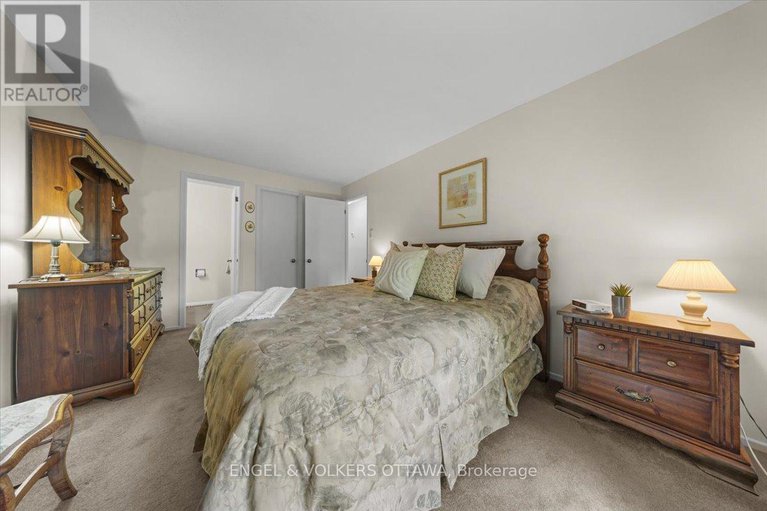 28855276/11-ventnor-way/pheasant-run/ottawa/ontario/K2J1M2_21