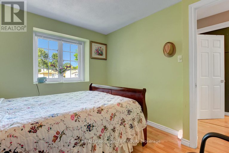 28877210/6078-rivercrest-drive/chapel-hill/ottawa/ontario/K1C5R2_19