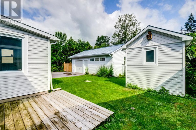 28332843/453-pleasant-park-road/alta-vistafaircrest-heights/ottawa/ontario/K1H5M9_28