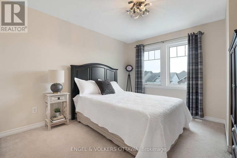 28822087/2421-nutgrove-avenue/half-moon-bay/ottawa/ontario/K2J0X4_24