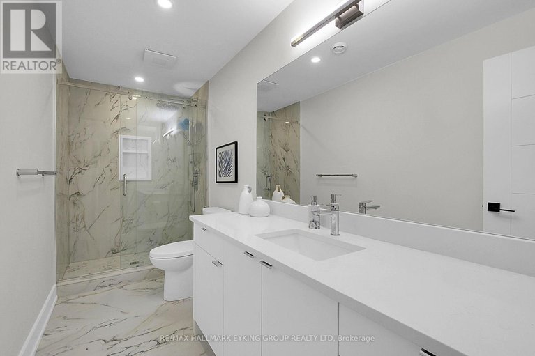 28550899/623-rowanwood-avenue/mckellarhighland/ottawa/ontario/K2A3E3_44