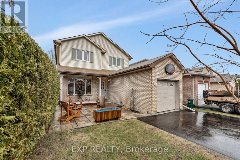 29607675/63-victor-street/stittsville-central/ottawa/ontario/K2S1H8_2