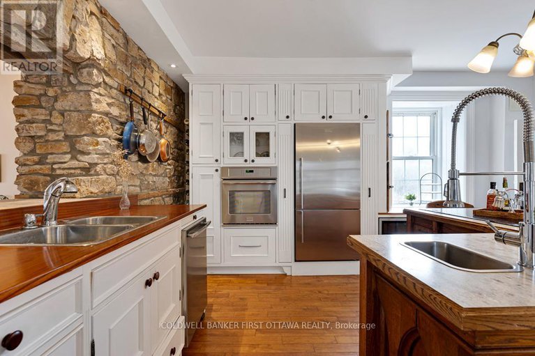 28148483/28-south-street/drummondnorth-elmsley-north-elmsley-twp/drummondnorth-elmsley/ontario/K7H2G1_13
