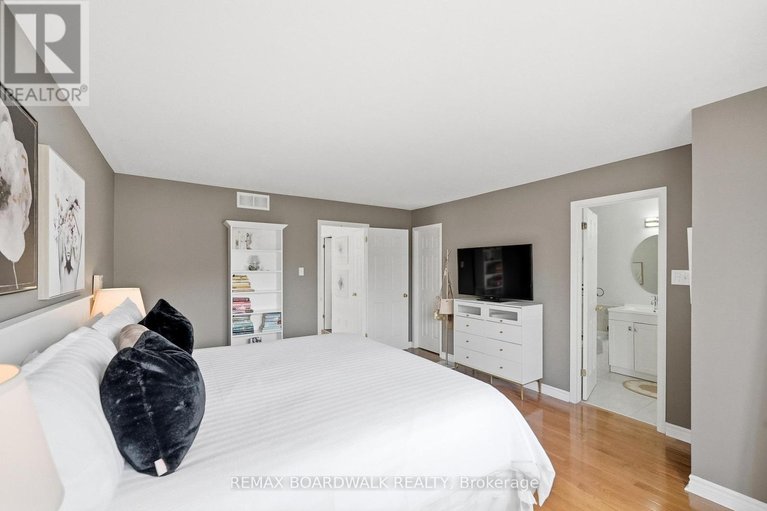 29595630/1600-henri-lauzon-street/chapel-hill/ottawa/ontario/K1C7R6_22