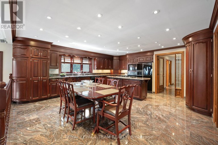 28150557/10-nancy-avenue/sheahan-estatestrend-village/ottawa/ontario/K2H8L4_12