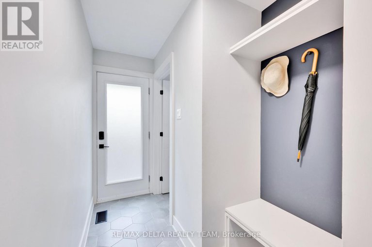 28875474/2556-gravelle-crescent/blackburn-hamlet/ottawa/ontario/K1B3A3_25
