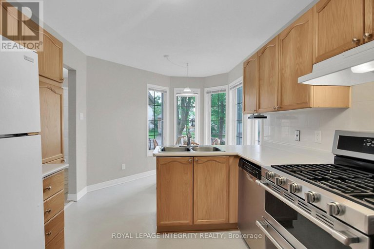 28534994/22-halkirk-avenue/glencairnhazeldean/ottawa/ontario/K2V1B5_13
