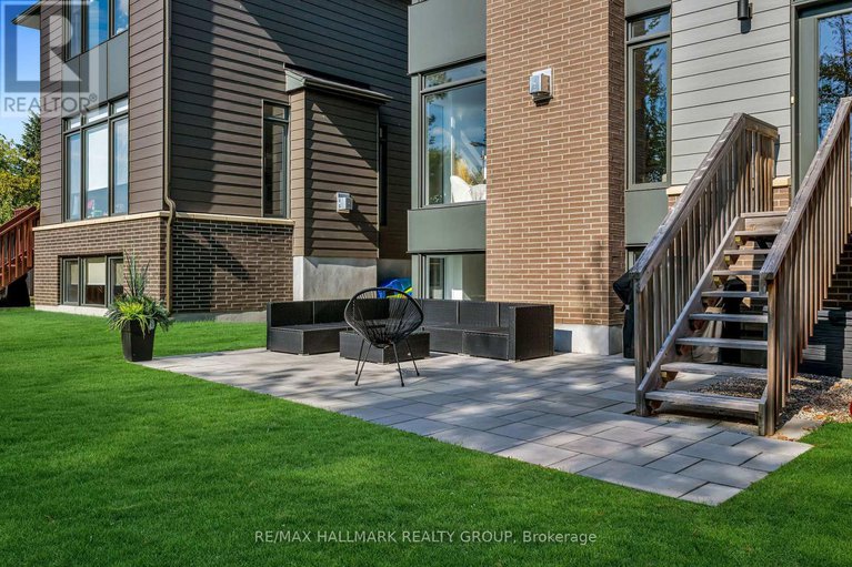 29367765/14-stanhope-court/stonebridge/ottawa/ontario/K2J6S2_34