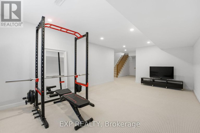 29194137/687-capricorn-circle/riverside-southgloucester-glen/ottawa/ontario/K4M0J5_34