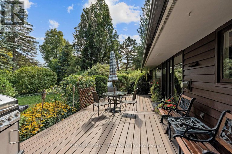 28883256/22-pellan-crescent/beaverbrook/ottawa/ontario/K2K1J5_32