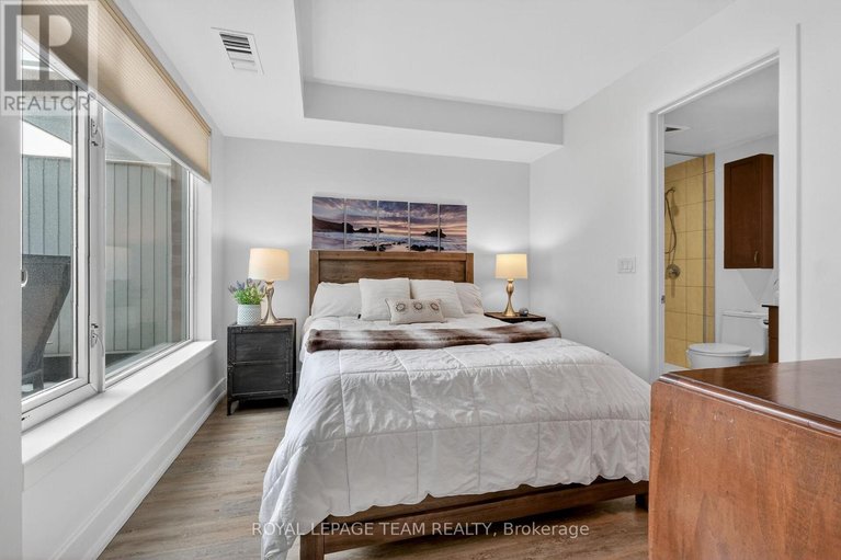 29517310/220-7-marquette-avenue/vanier/ottawa/ontario/K1L8A7_26