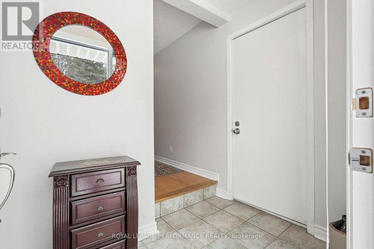 29253974/39-1140-forets-avenue/convent-glen-north/ottawa/ontario/K1C5K7_3