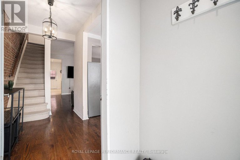 28407547/55-argyle-avenue/ottawa-centregolden-triangle/ottawa/ontario/K2P1B3_8