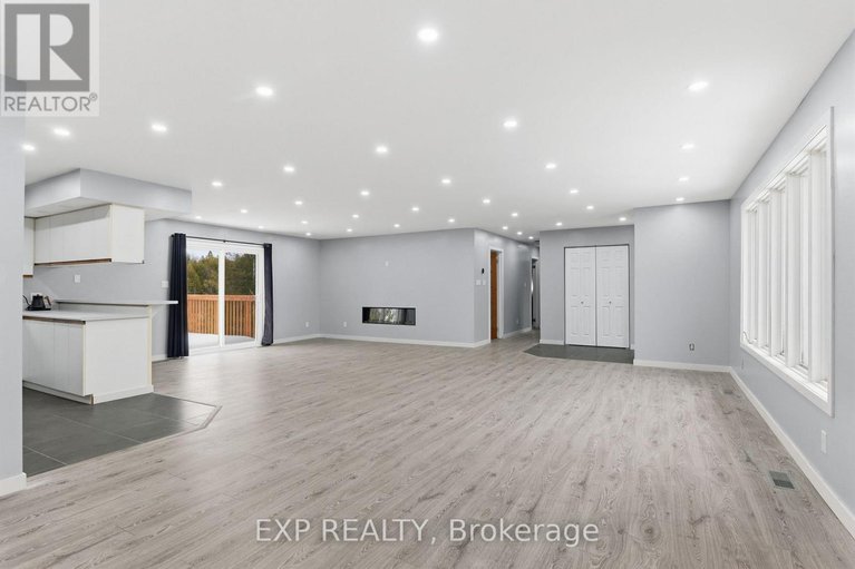 29119547/2859-wolf-grove-road/lanark-highlands-lanark-twp/lanark-highlands/ontario/K0A1A0_9