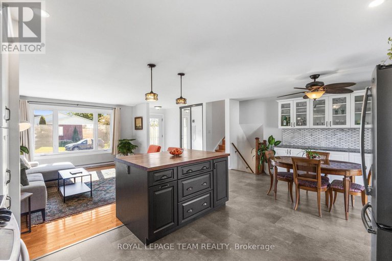 29038581/1965-patricia-street/town-of-rockland/clarence-rockland/ontario/K4K1B2_12