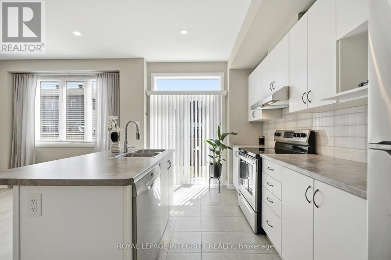 29642092/145-gardenpost-terrace/avalon-west/ottawa/ontario/K4A5G9_16