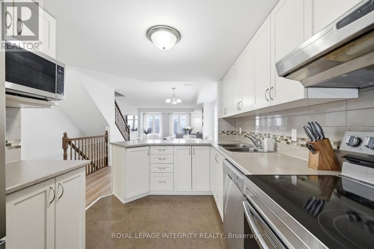 29627865/2341-esprit-drive/avalon-east/ottawa/ontario/K4A0T4_6