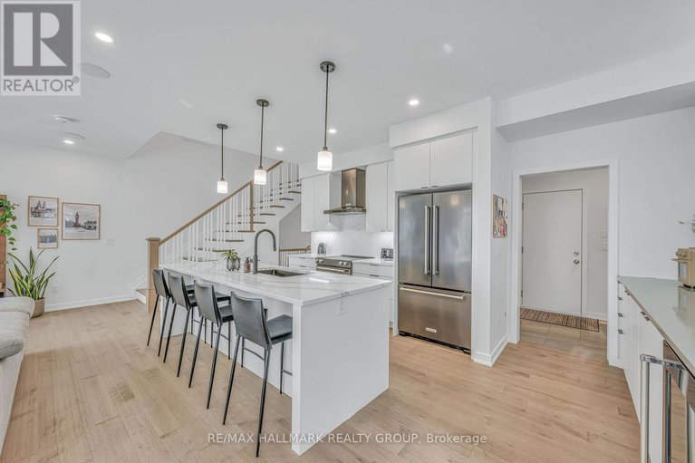 29426951/14-stanhope-court/stonebridge/ottawa/ontario/K2J6S2_9