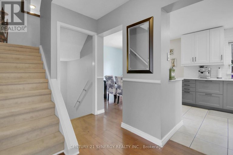 28283837/19-seabrooke-drive/glencairnhazeldean/ottawa/ontario/K2L2H8_31