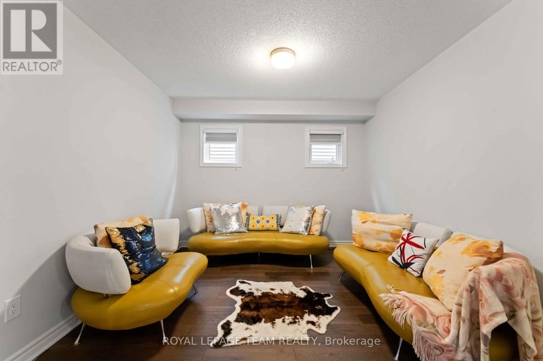 28534405/612-rye-grass-way/half-moon-bay/ottawa/ontario/K2J6Z9_18