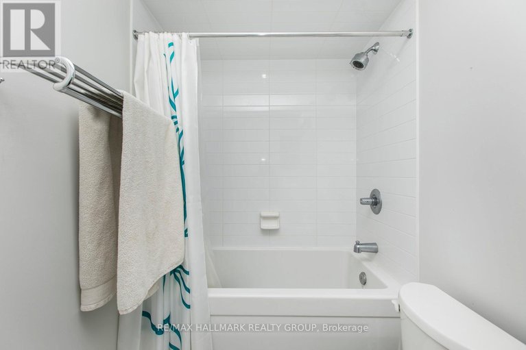 29527057/807-238-besserer-street/sandy-hill/ottawa/ontario/K1N6B1_14