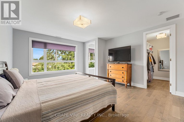 28576605/315-crestview-road/alta-vistafaircrest-heights/ottawa/ontario/K1H5G4_39