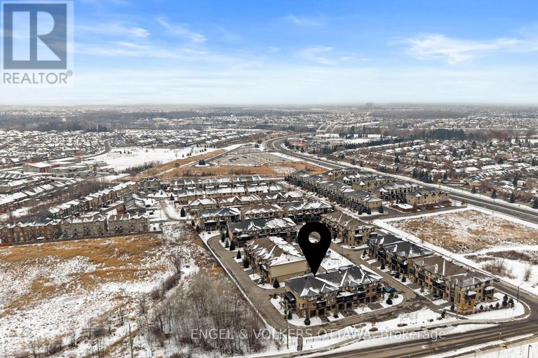 29170405/39-stockholm-private/riverside-southgloucester-glen/ottawa/ontario/K4M0G9_25